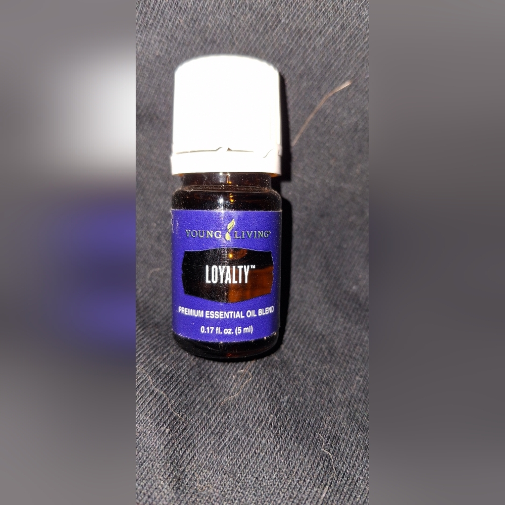 Young Living Loyalty Oil with Blue Label